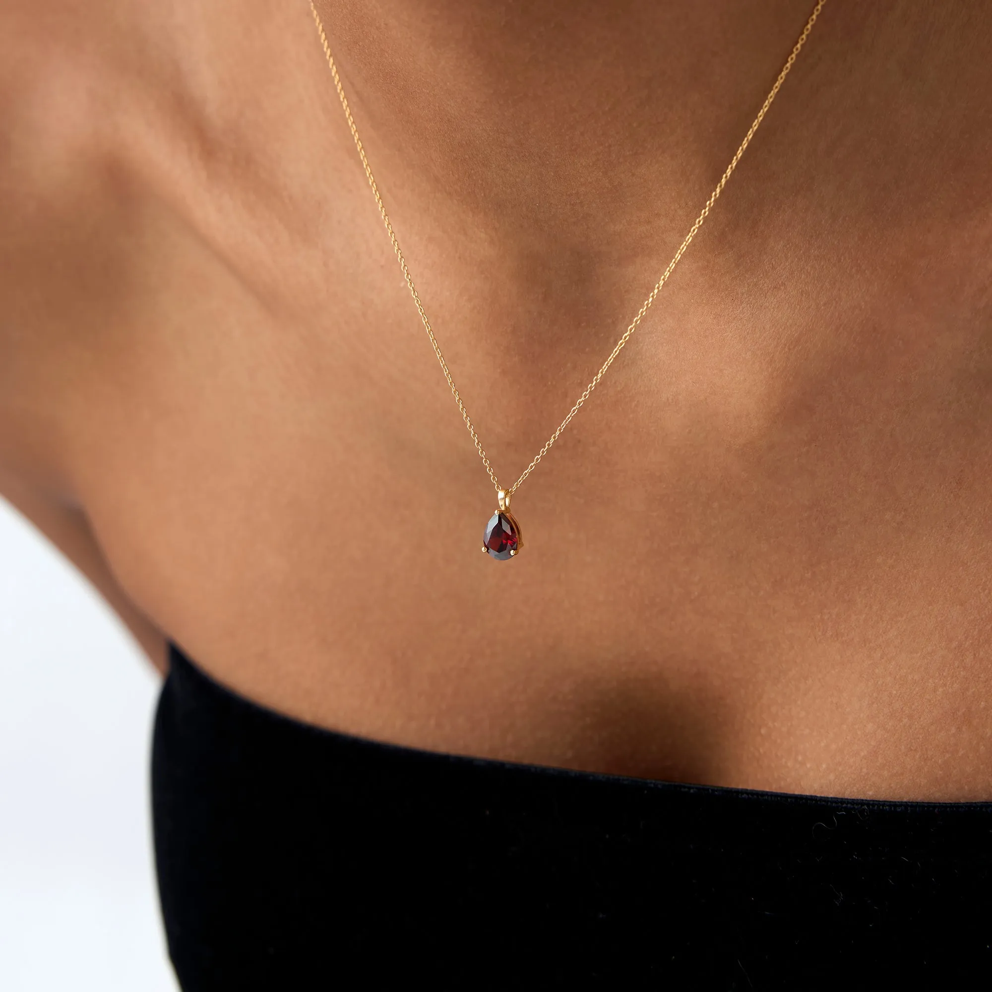 14k Pear Shape Garnet Solitaire Necklace