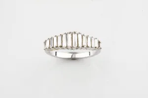 14k White Gold Baguette Diamond Cathedral Set Band Ring Size 6