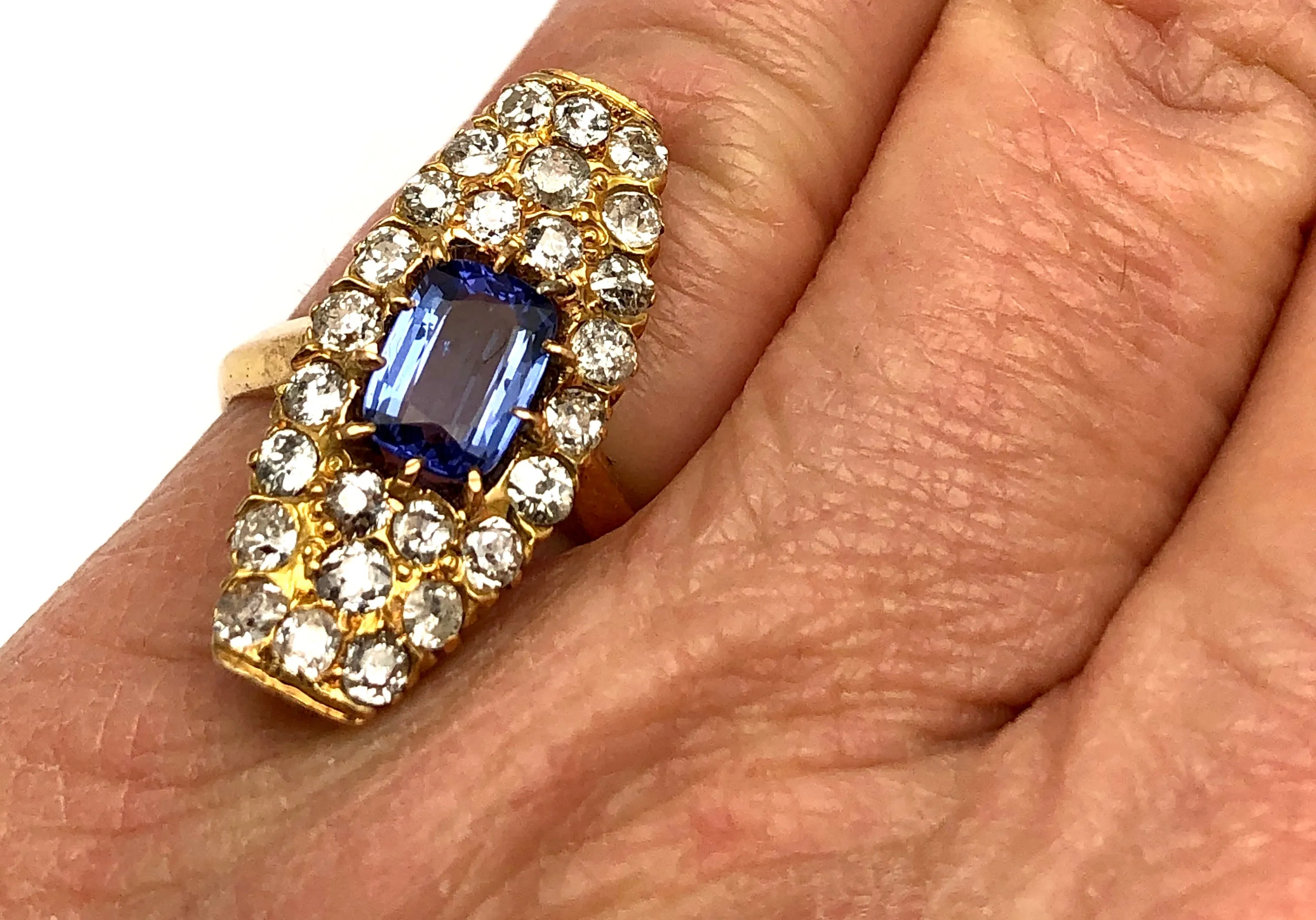 18k Antique Tanzanite Diamond Ring