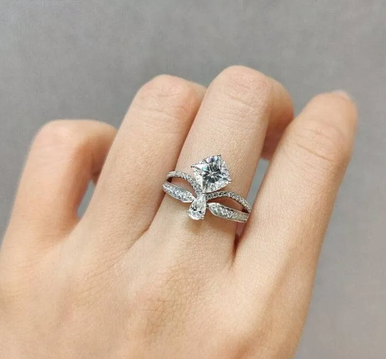 18K White Gold 1.5ct Cushion Cut Diamond Crown Engagement Ring