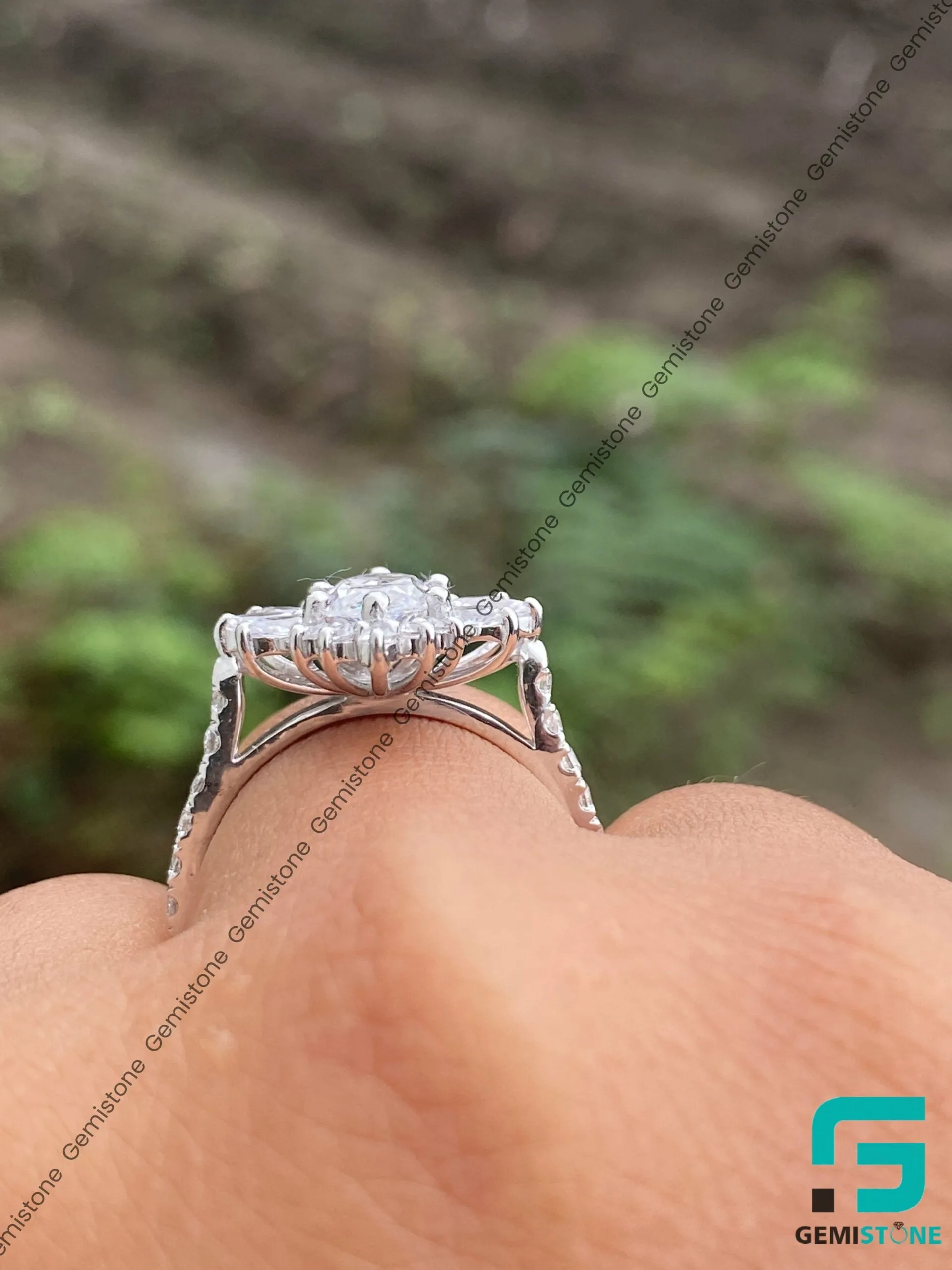 2Ct Marquise Cut Moissanite Starburst Diamond Ring