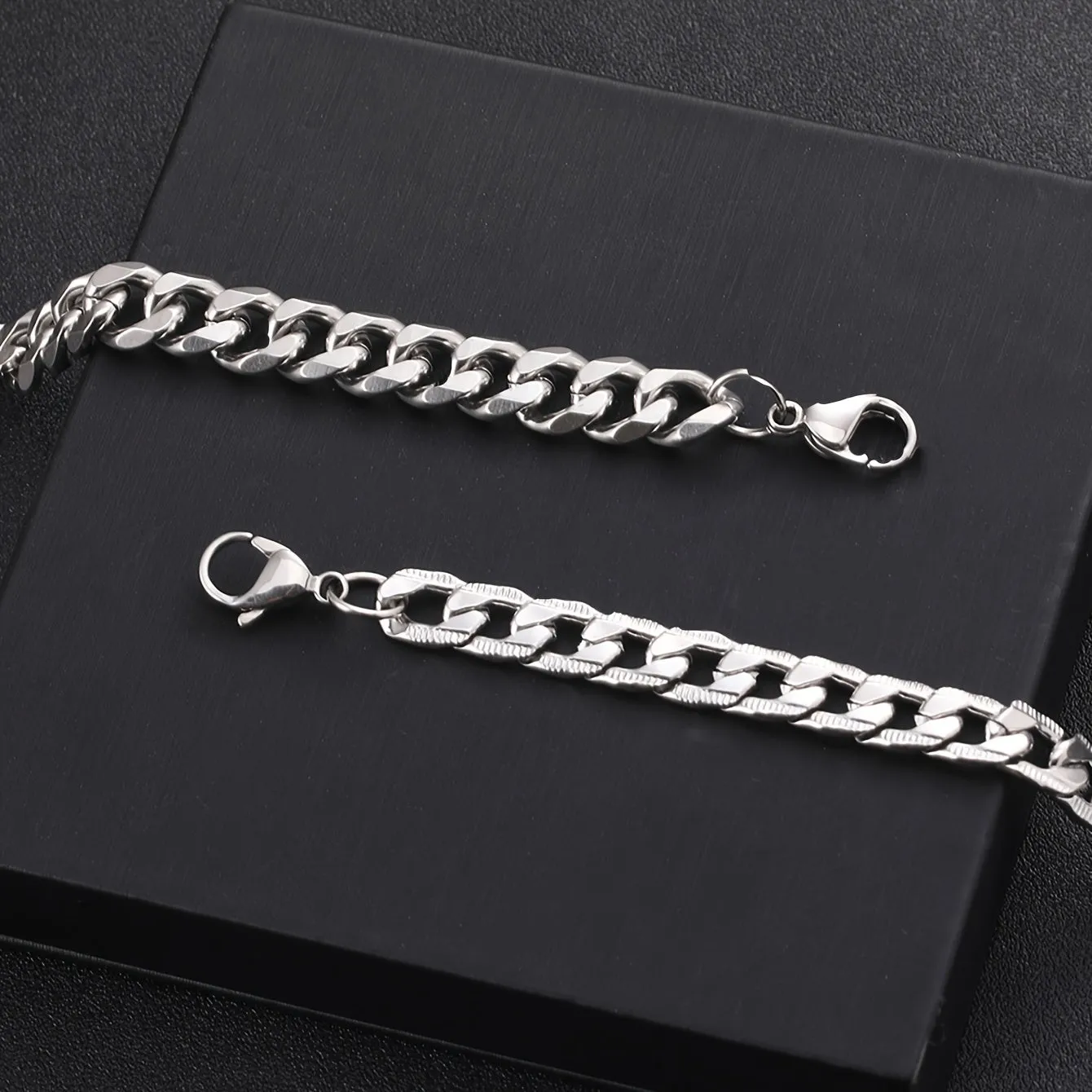 2pcs Men's Stainless Steel Cuban Chain Link Bracelets