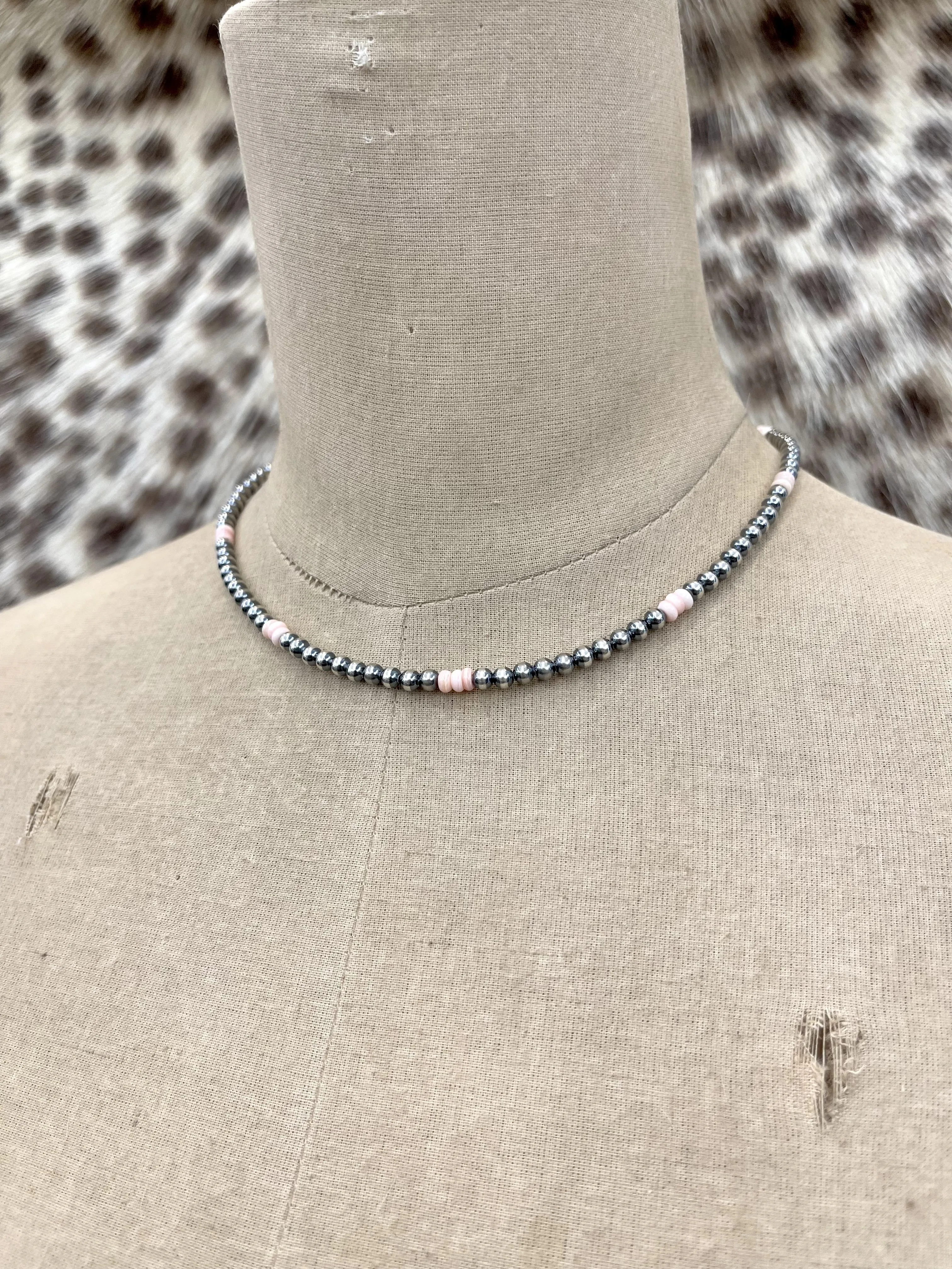 4 MM Pearl Choker with Pink Conch