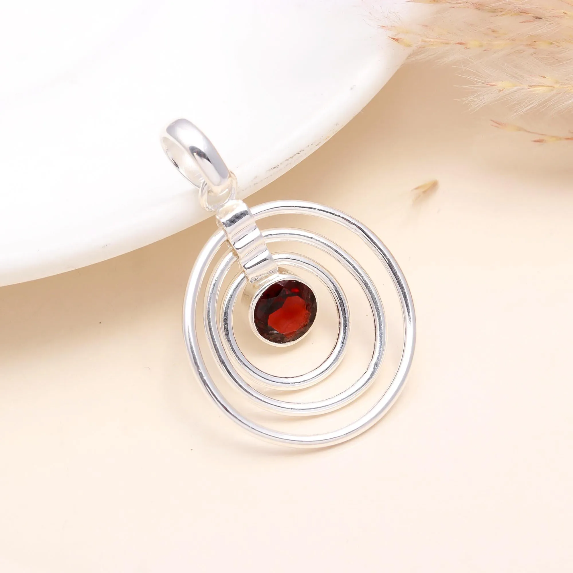 925 Sterling Silver Garnet Circle Pendant
