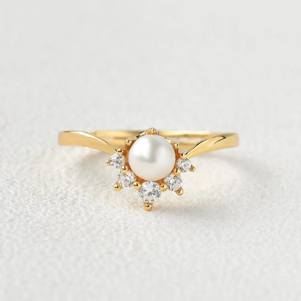 Akoya Pearl & Round Cut Moissanite Yellow Gold Ring