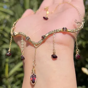 Astraea in Garnet 14KGF ✵
