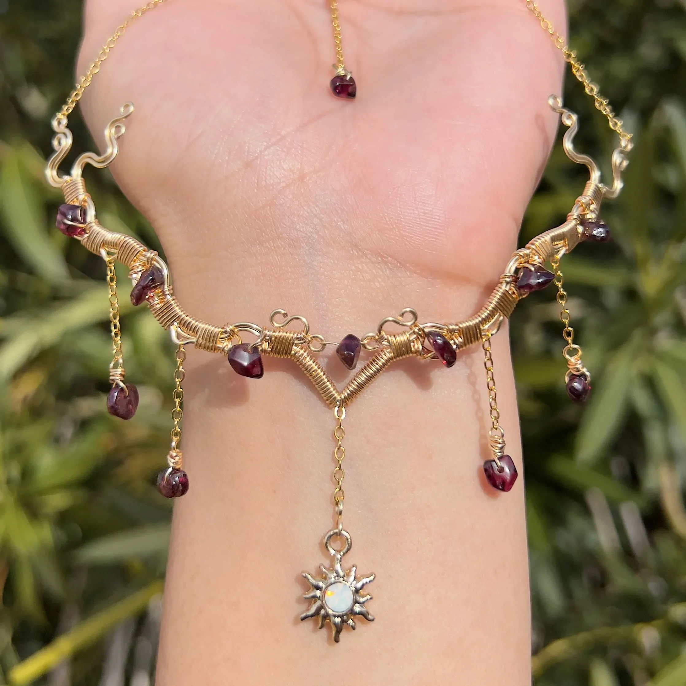Astraea in Garnet ✵