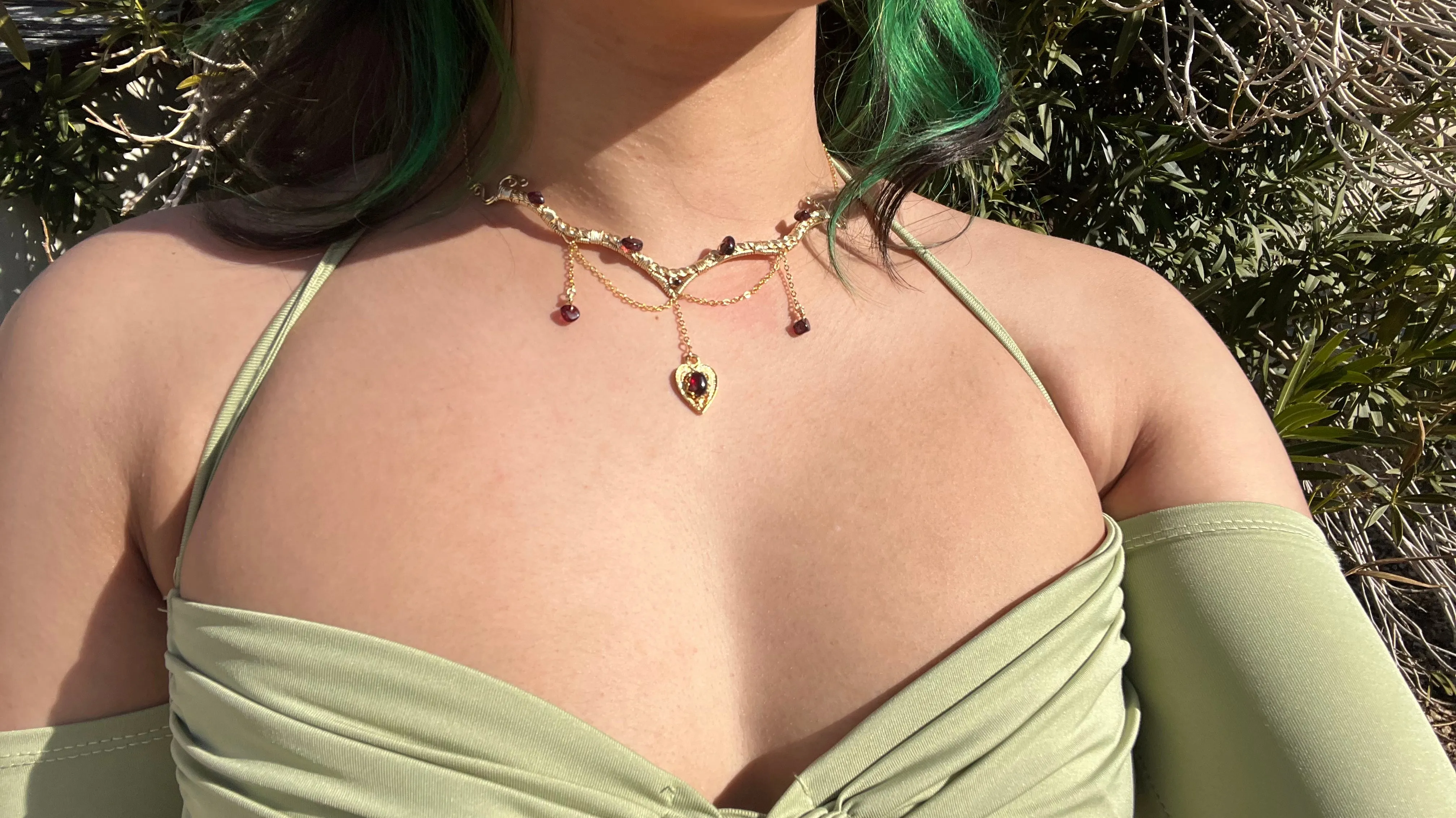 Astraea in Garnet ✵