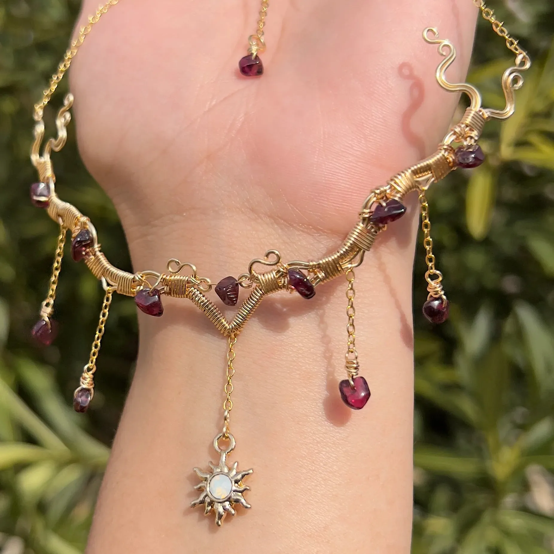Astraea in Garnet ✵