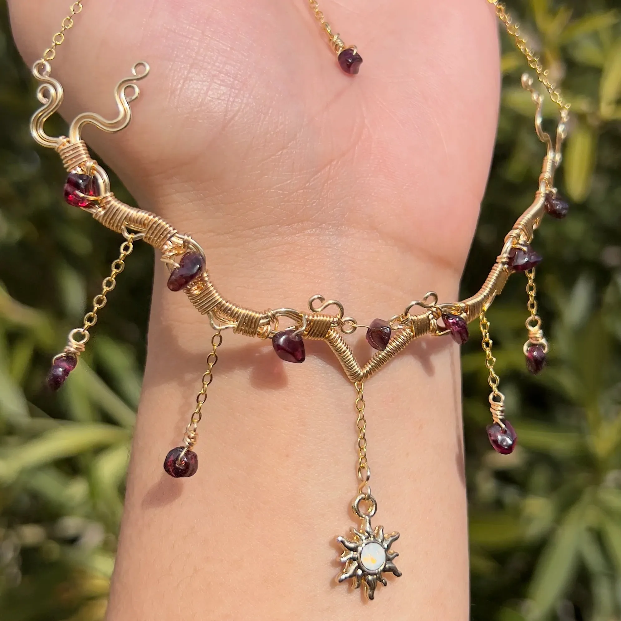 Astraea in Garnet ✵
