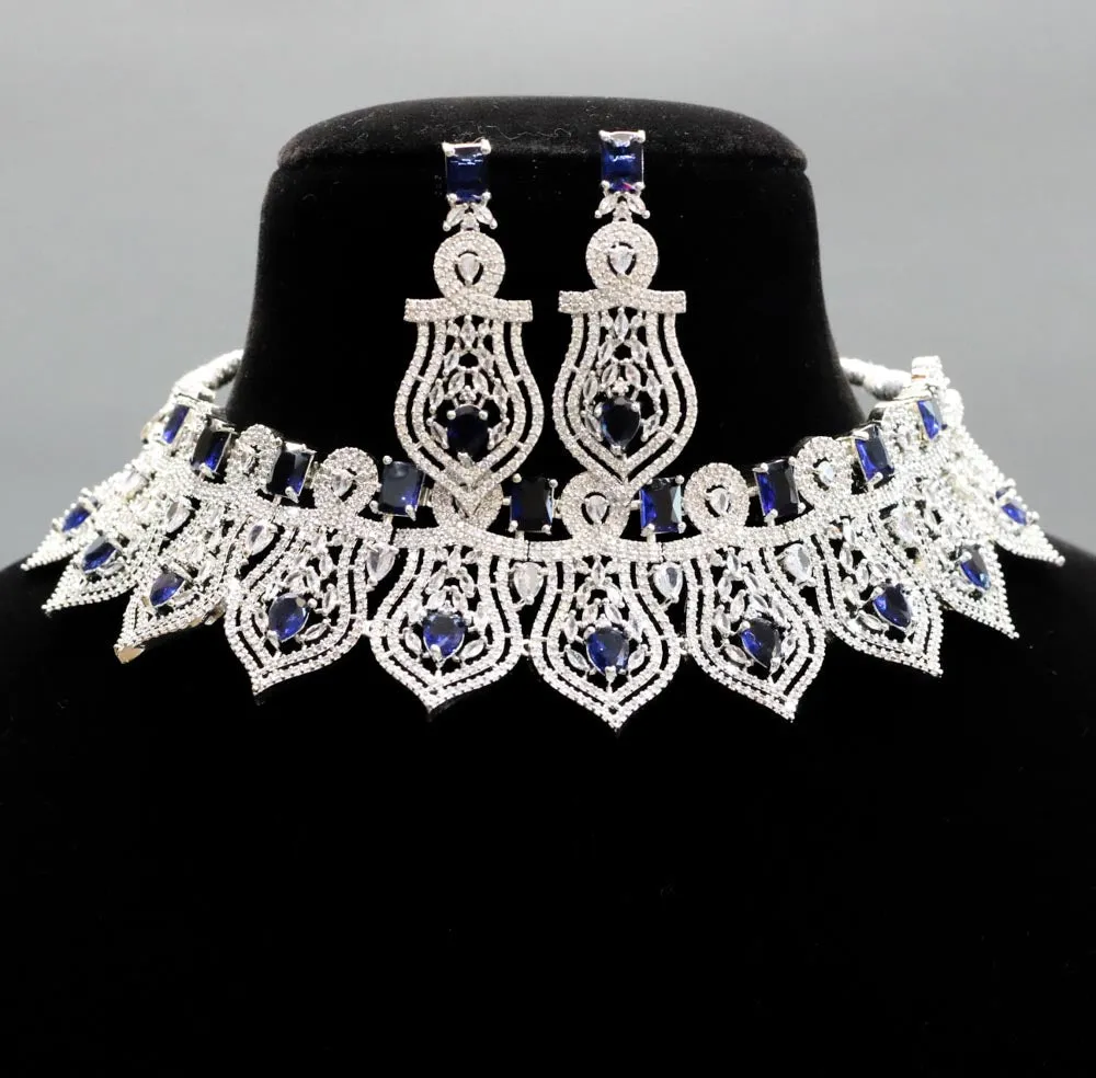 Ayani AD Necklace Set