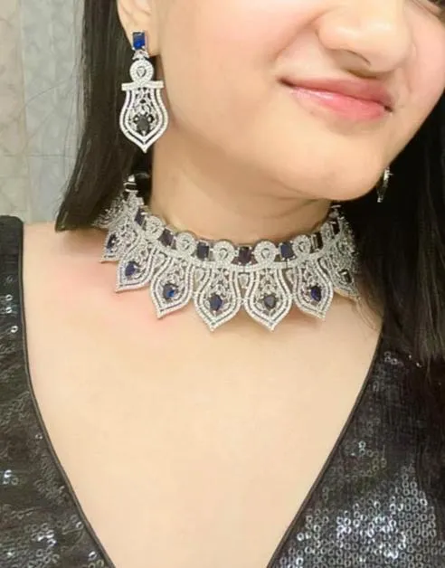 Ayani AD Necklace Set
