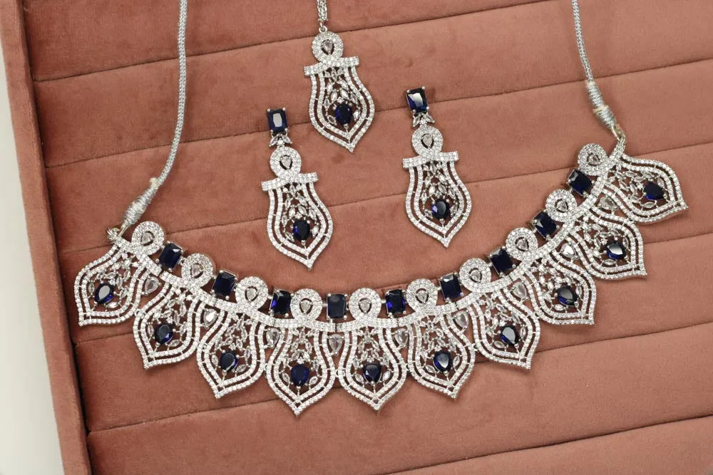 Ayani AD Necklace Set