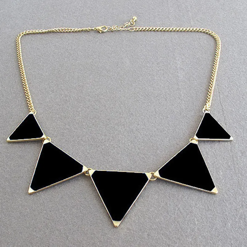 Black geometrical Triangle Necklace Fashion choker necklace Jewelry for women vintage accessories
