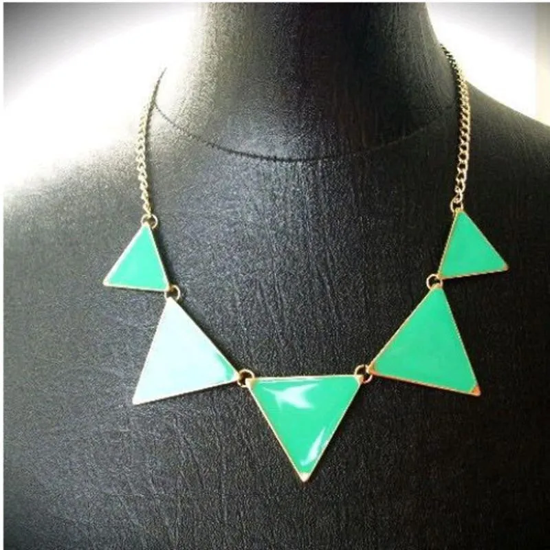 Black geometrical Triangle Necklace Fashion choker necklace Jewelry for women vintage accessories