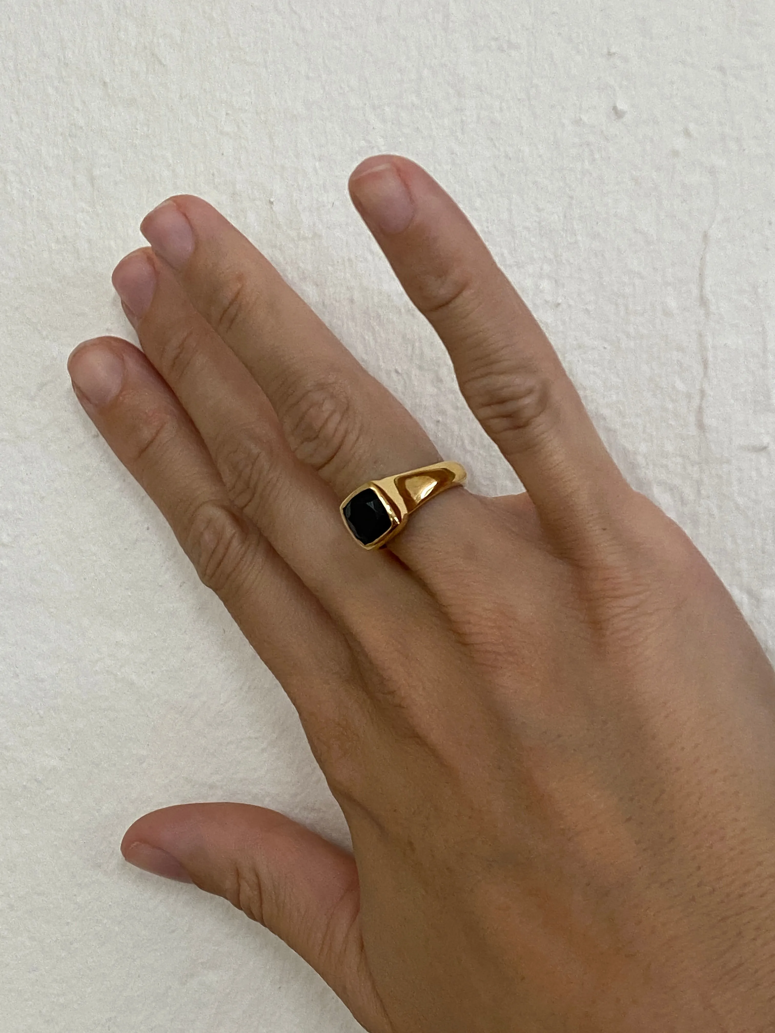 black onyx ring