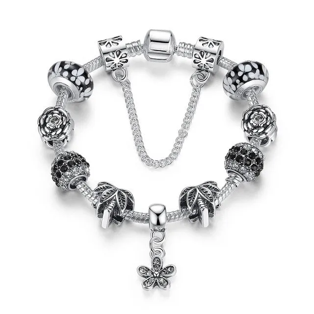 Charm Bracelet with Heart Pendant