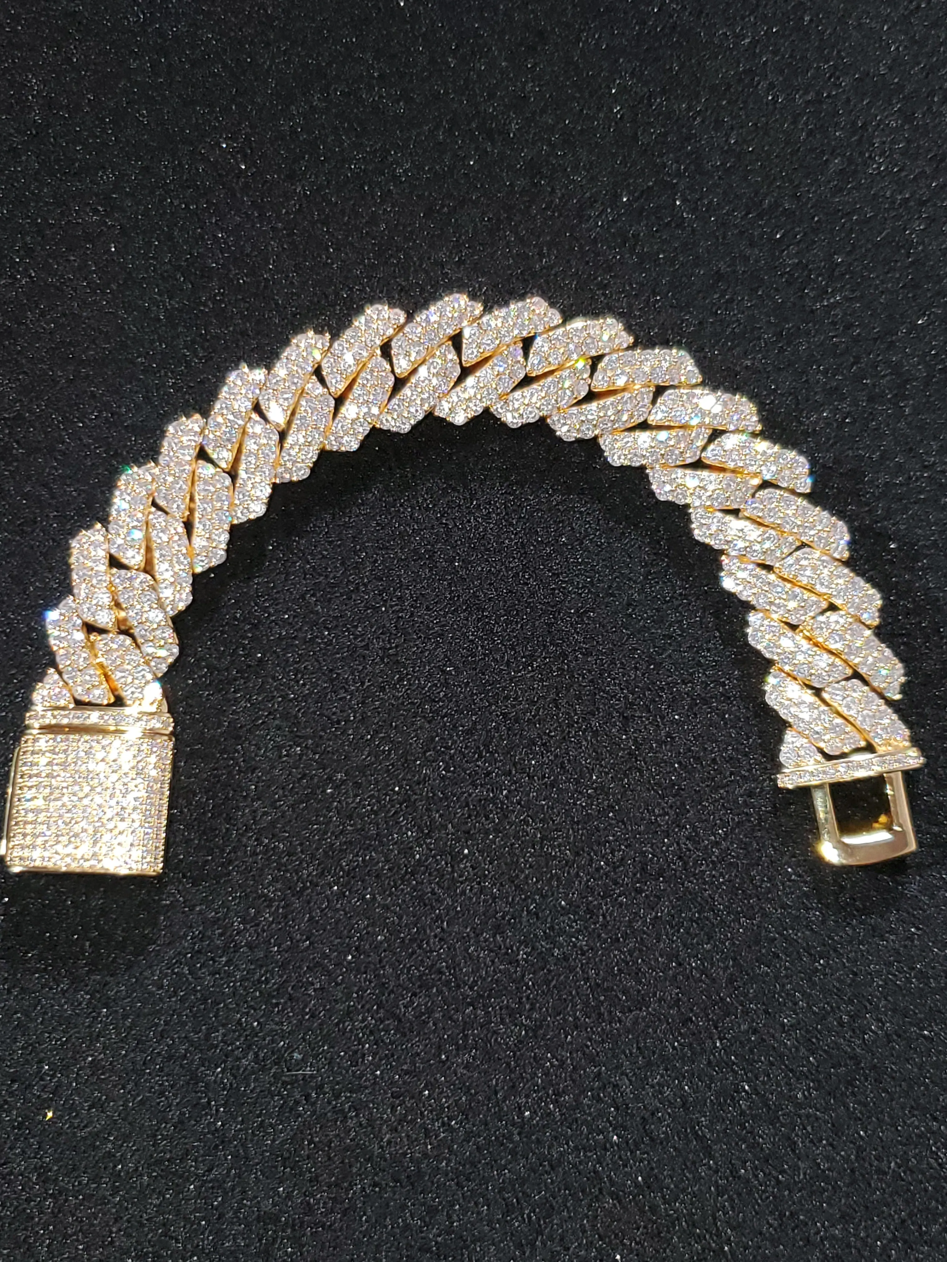 CUBAN LINK BRACELETS