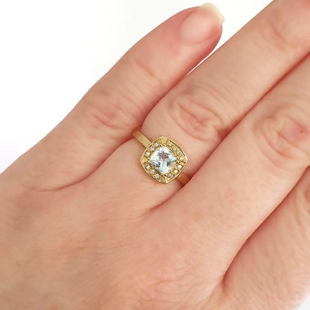 Cushion Cut Aquamarine, Diamond and Gold Ring