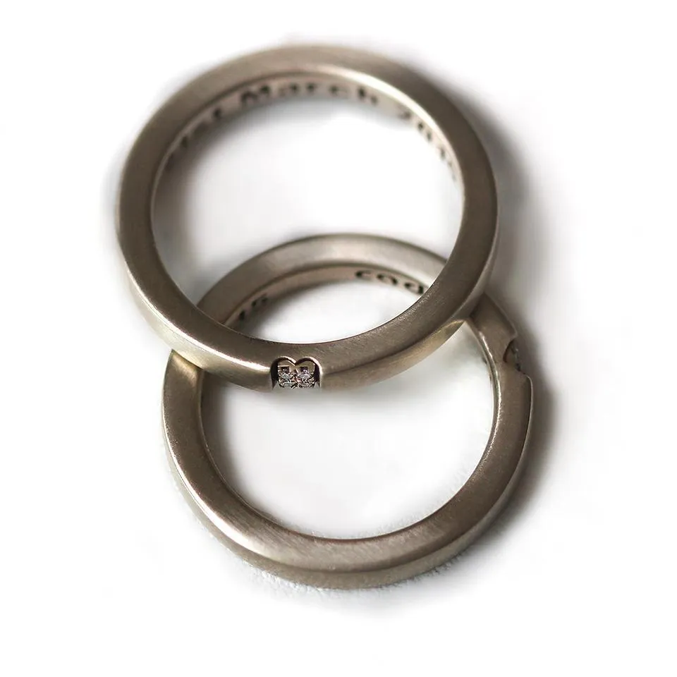Diamonds heart engagement ring set