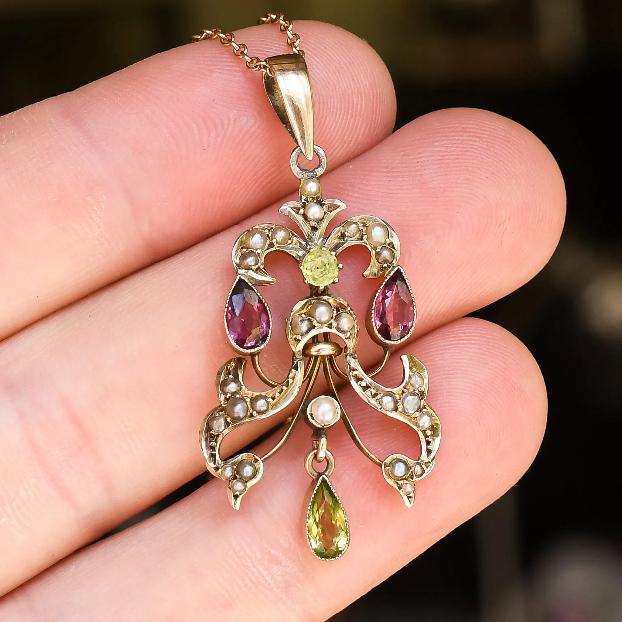 Edwardian "Give Women Votes" Suffragette Pendant
