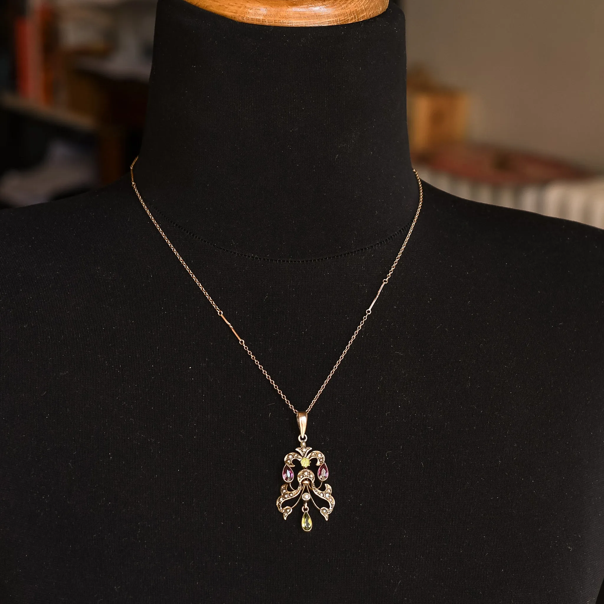 Edwardian "Give Women Votes" Suffragette Pendant