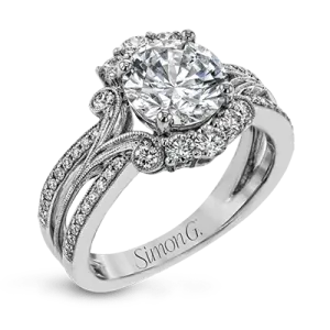 Engagement Ring in 18k Gold with Diamonds