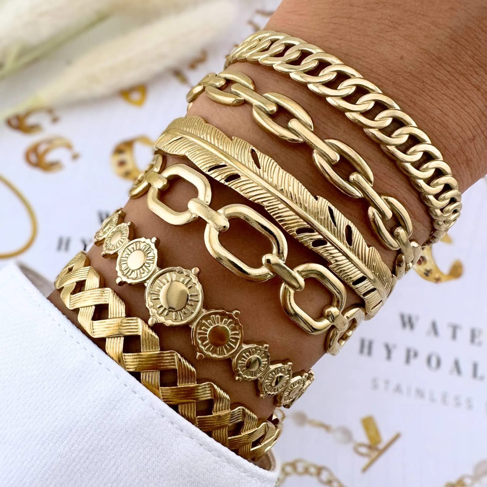 Geo Link Statement Bracelet – 18K Gold