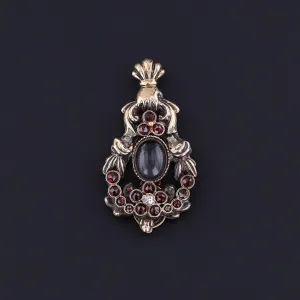 Georgian Garnet Locket Pendant of 14k Gold
