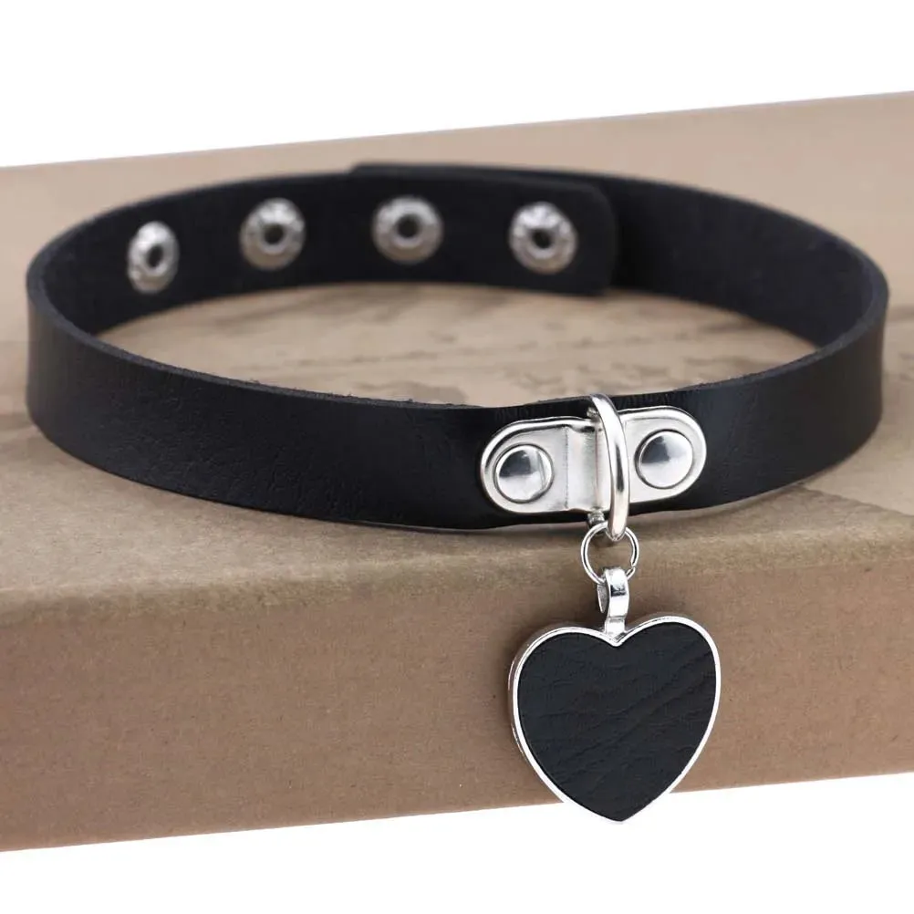 Halloween Emo Cosplay All Black Goth Choker Necklaces For Women Men Punk Spike Rivet Round Heart Bell Belt Necklaces Y2K Jewelry