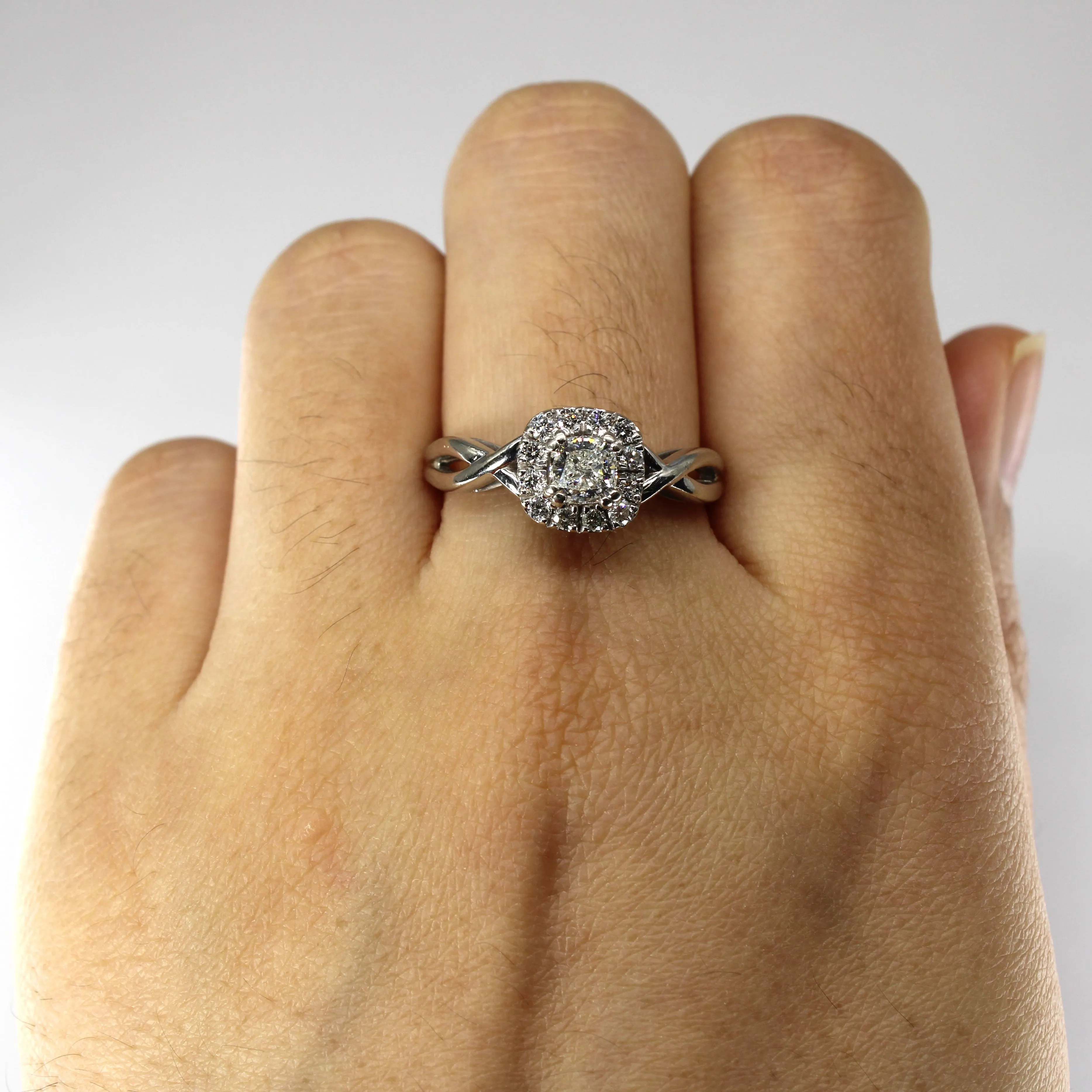 Halo Diamond Engagement Ring | 0.78ctw VS1 I | SZ 8.25 |