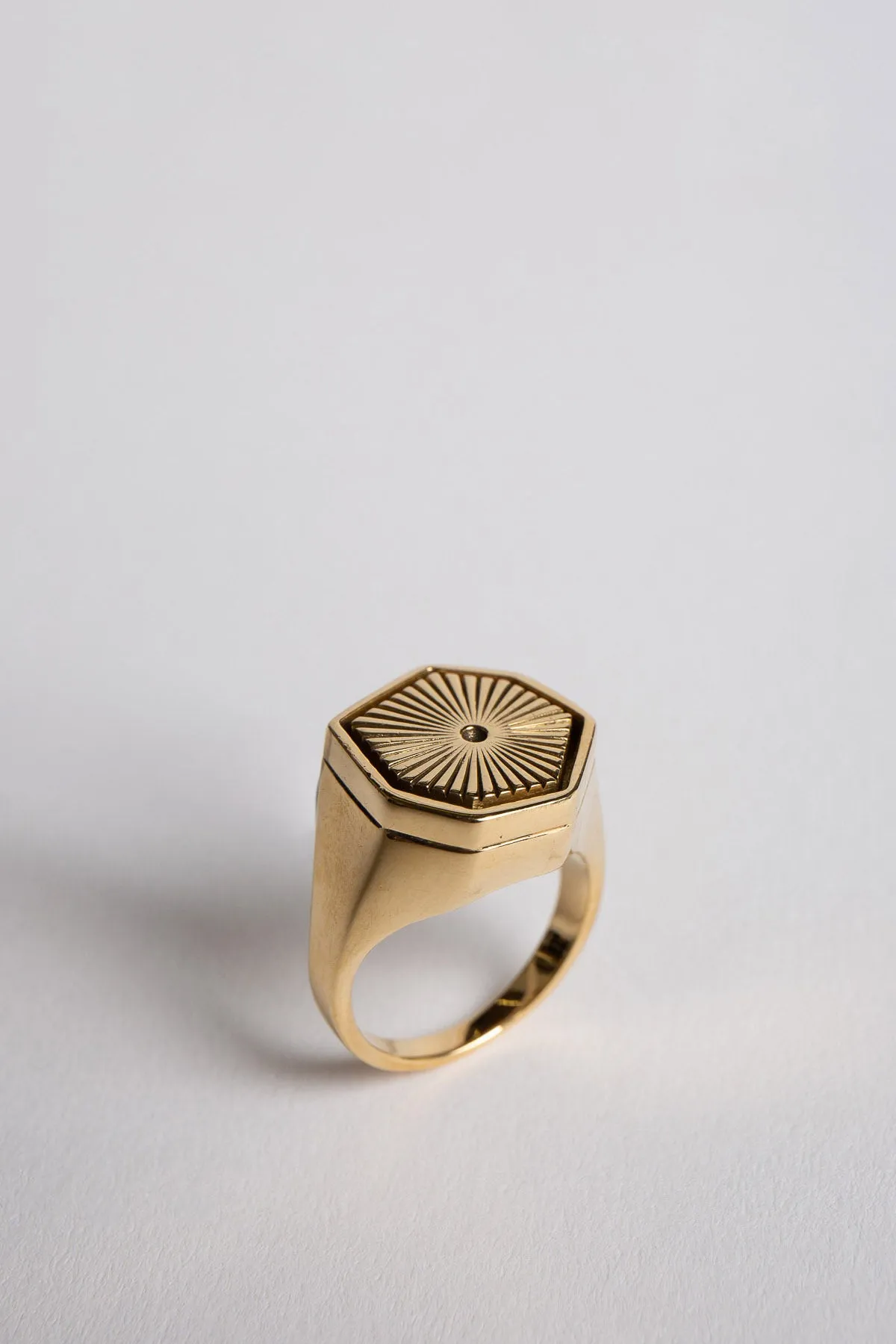 HANNAH MARTIN | FACET SIGNET SEAL RING