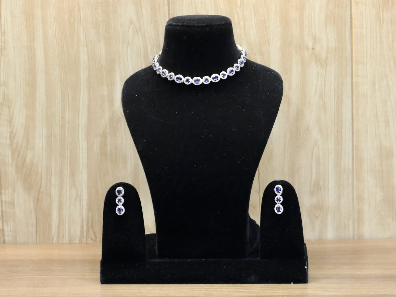 Laila AD Necklace Set