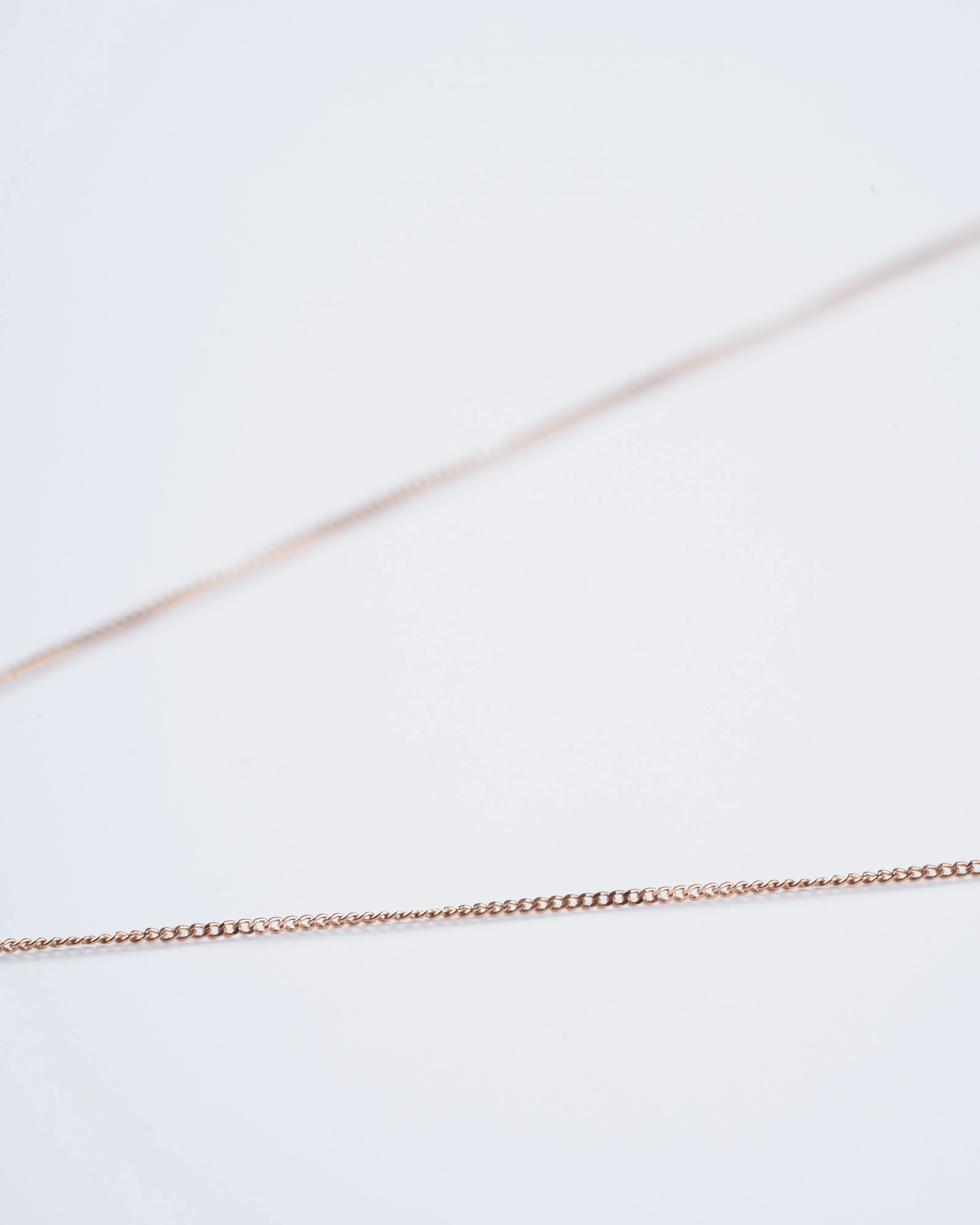 l’amour garnet necklace- gold
