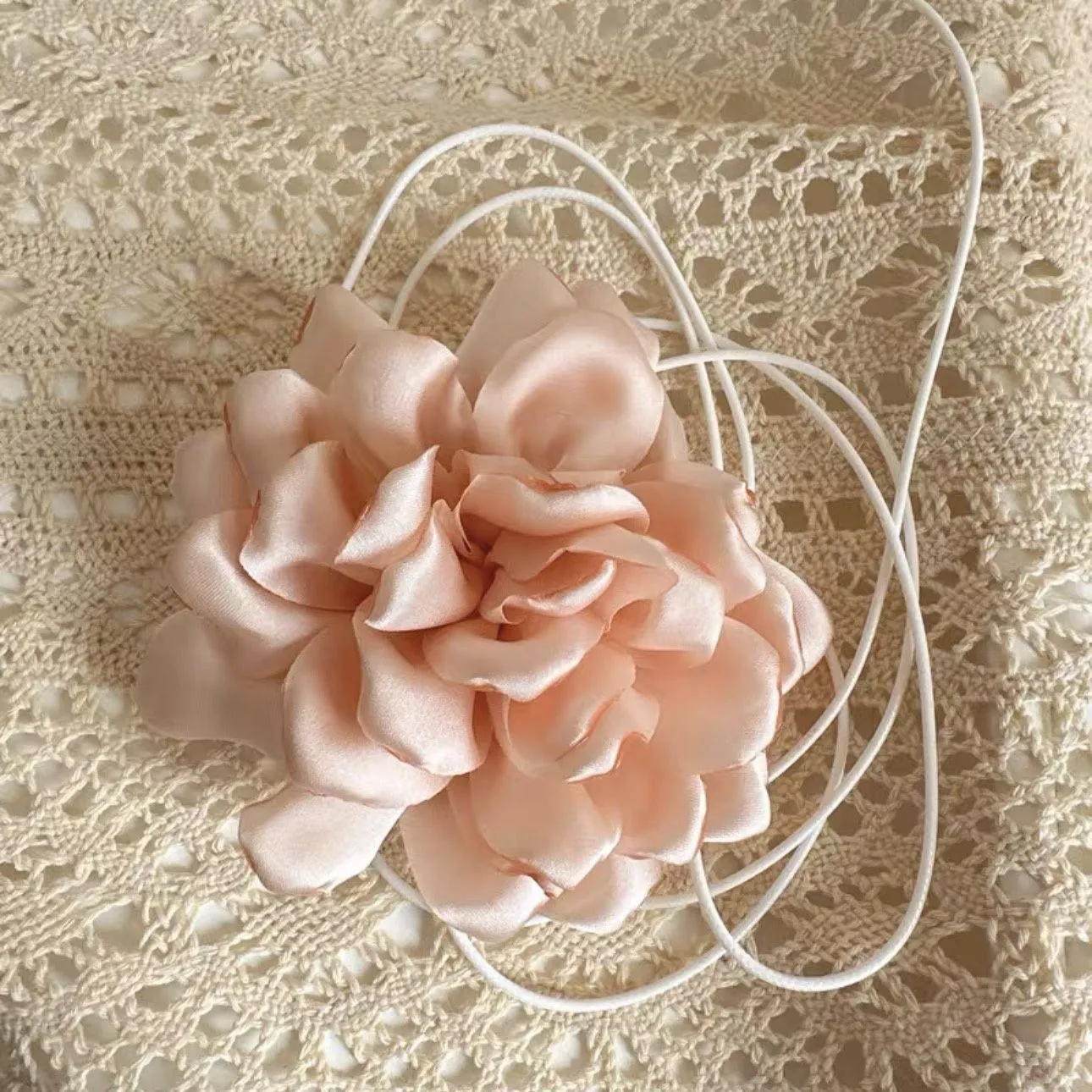 Linea Big Flower Corsage Chocker Necklaces - 4 Colors