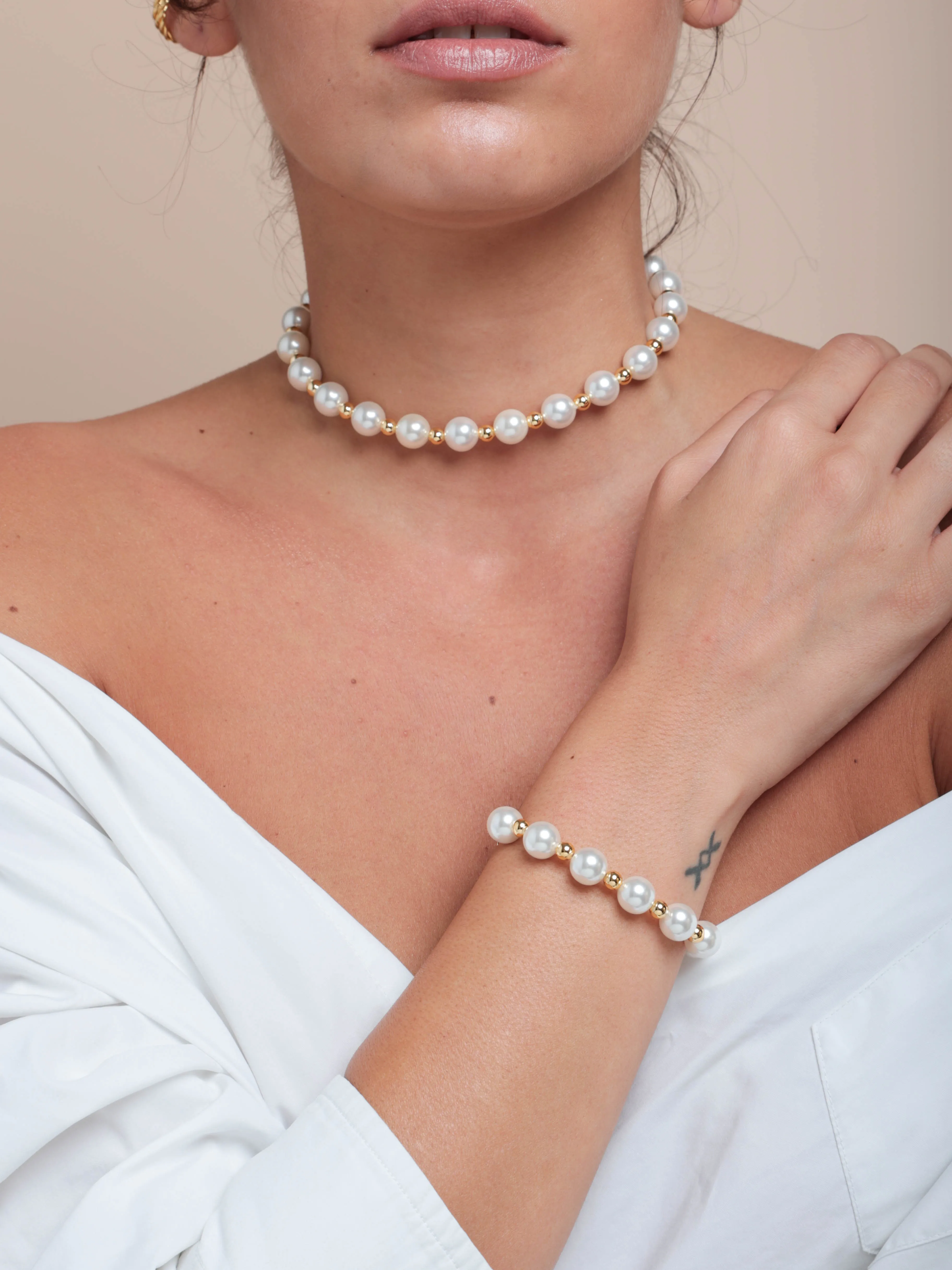 Lola Choker