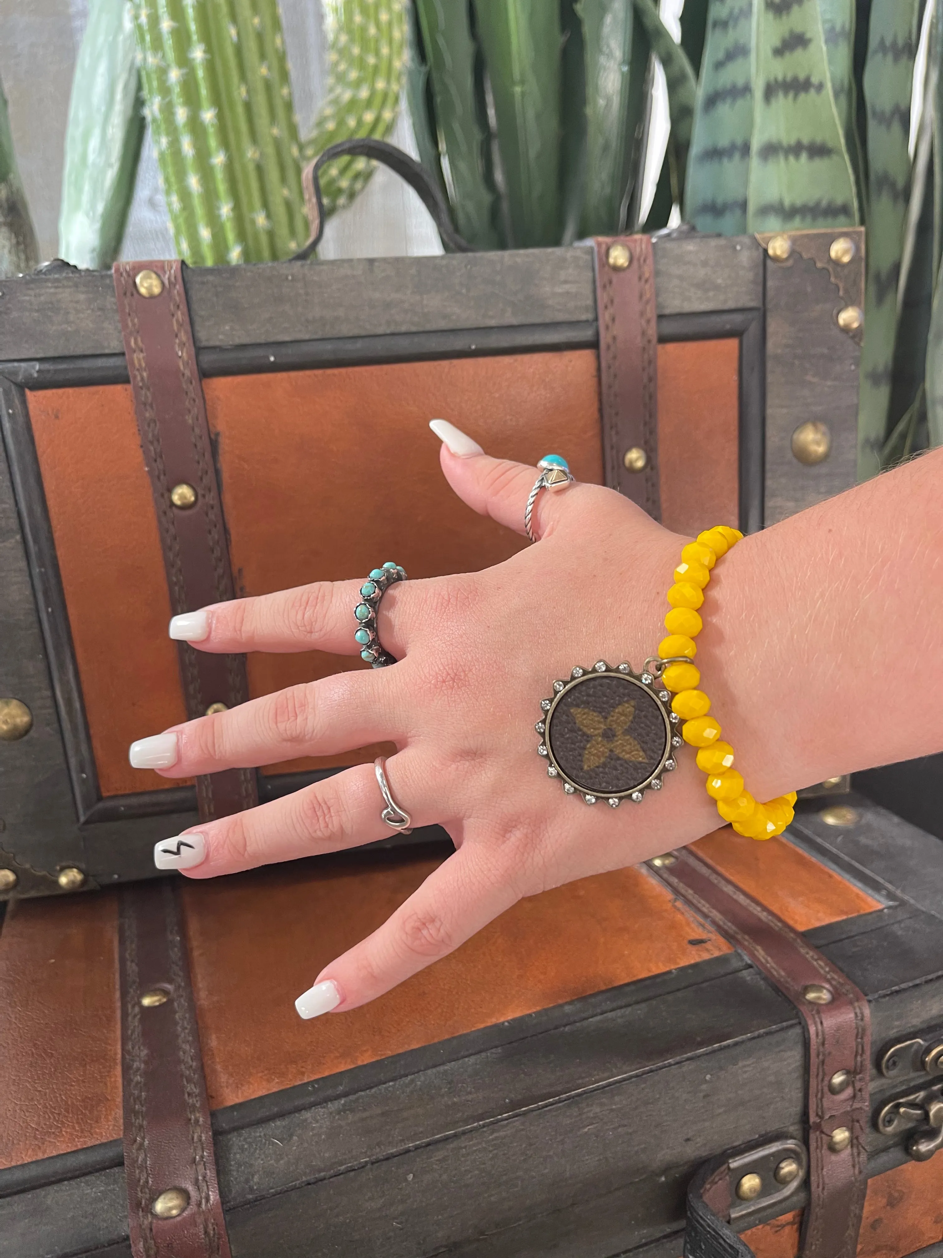 LV Beaded Braceletes