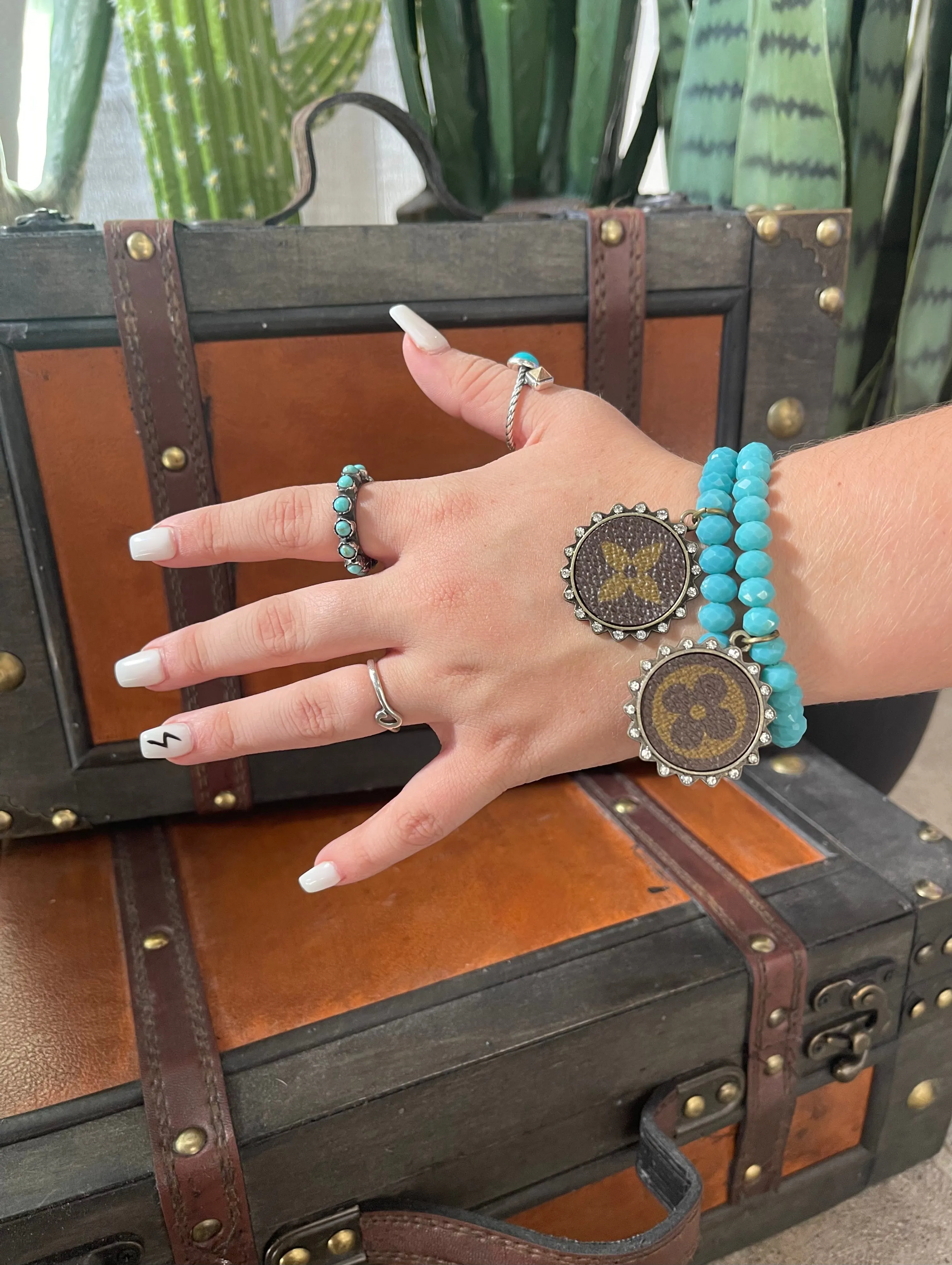 LV Beaded Braceletes