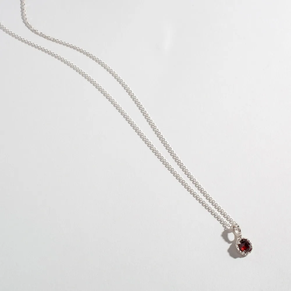 MATRIX HALO NECKLACE | GARNET