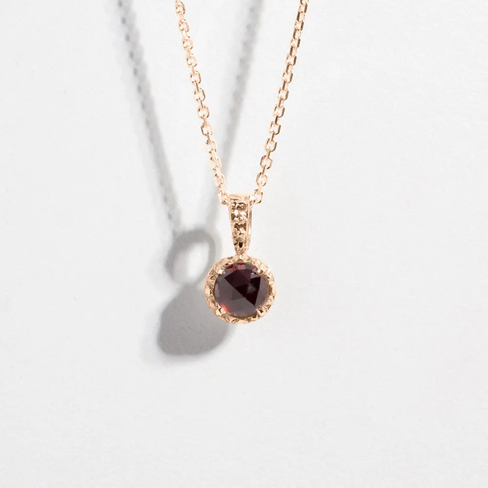 MATRIX HALO NECKLACE | GARNET