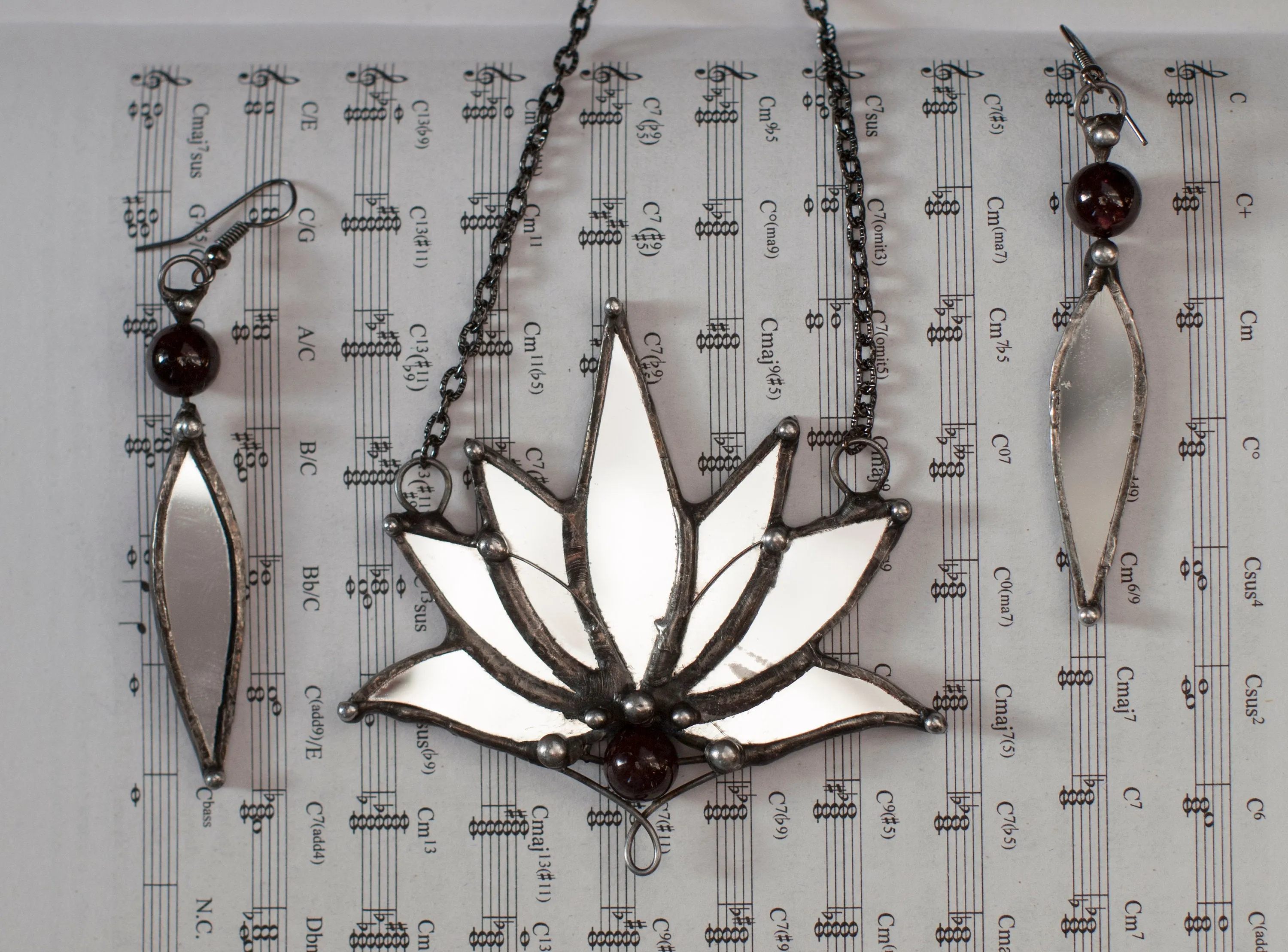 Mirror Lotus with Garnet Stone