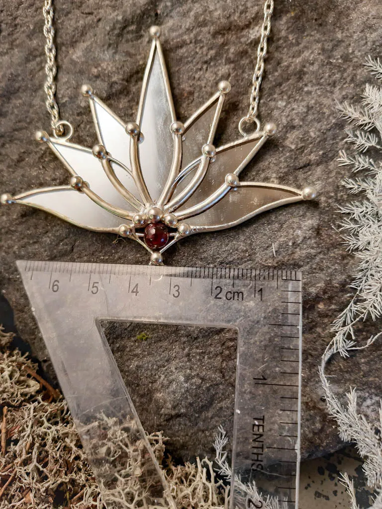 Mirror Lotus with Garnet Stone