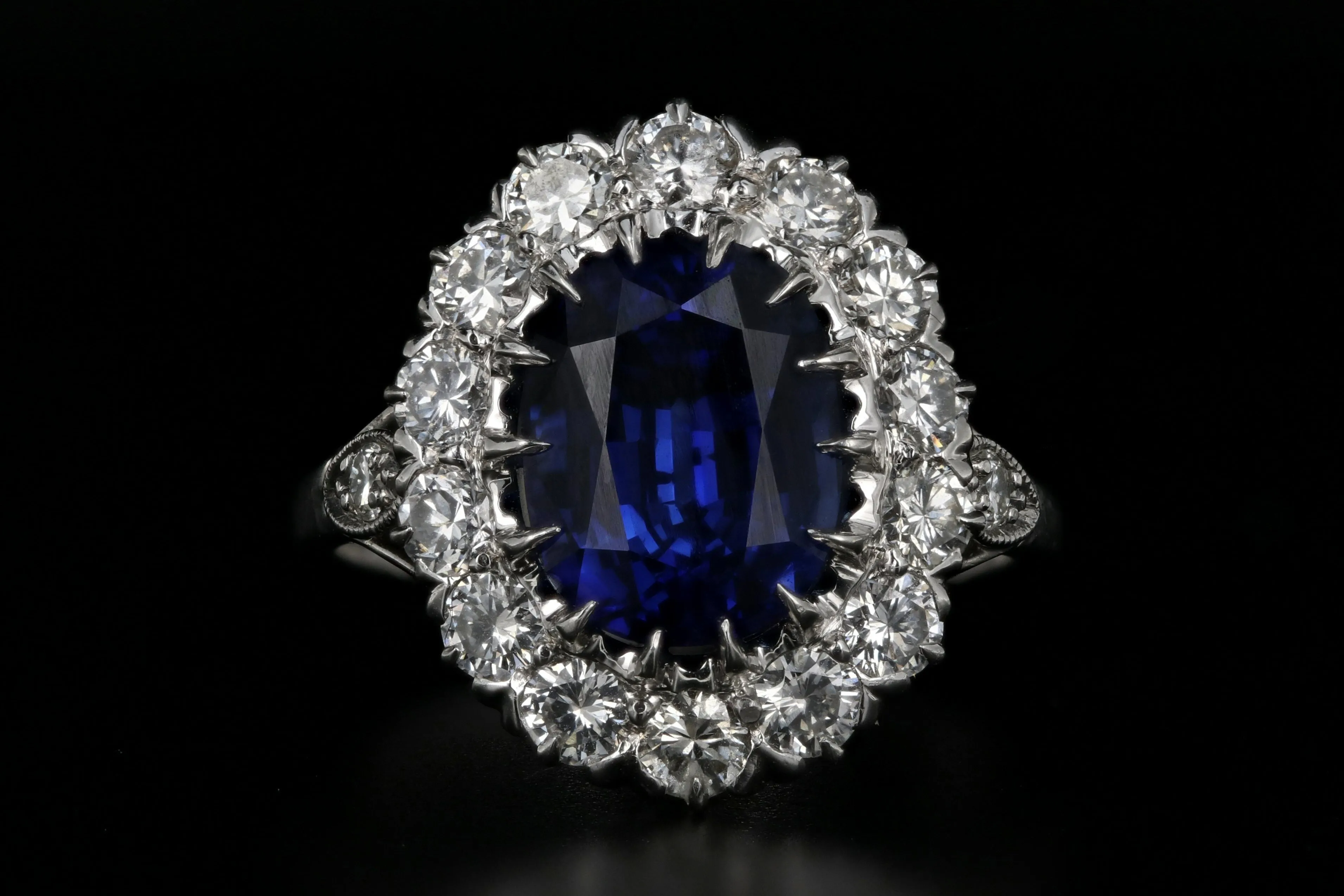Modern Platinum 4.09 Carat Natural Madagascar Royal Blue Sapphire and Diamond Ring GIA Certified