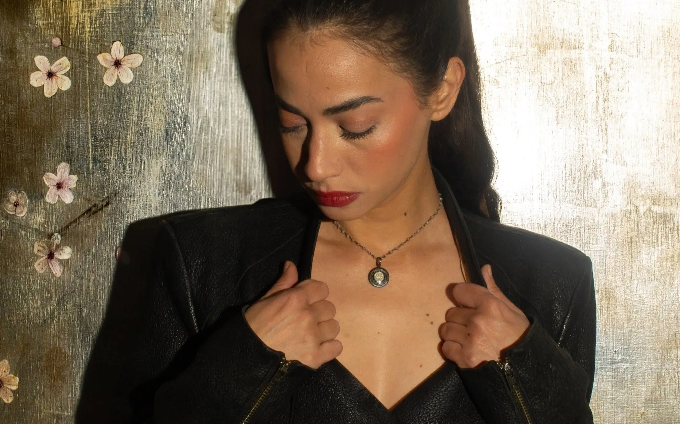 Moneda Choker Necklace Lux Labradorite