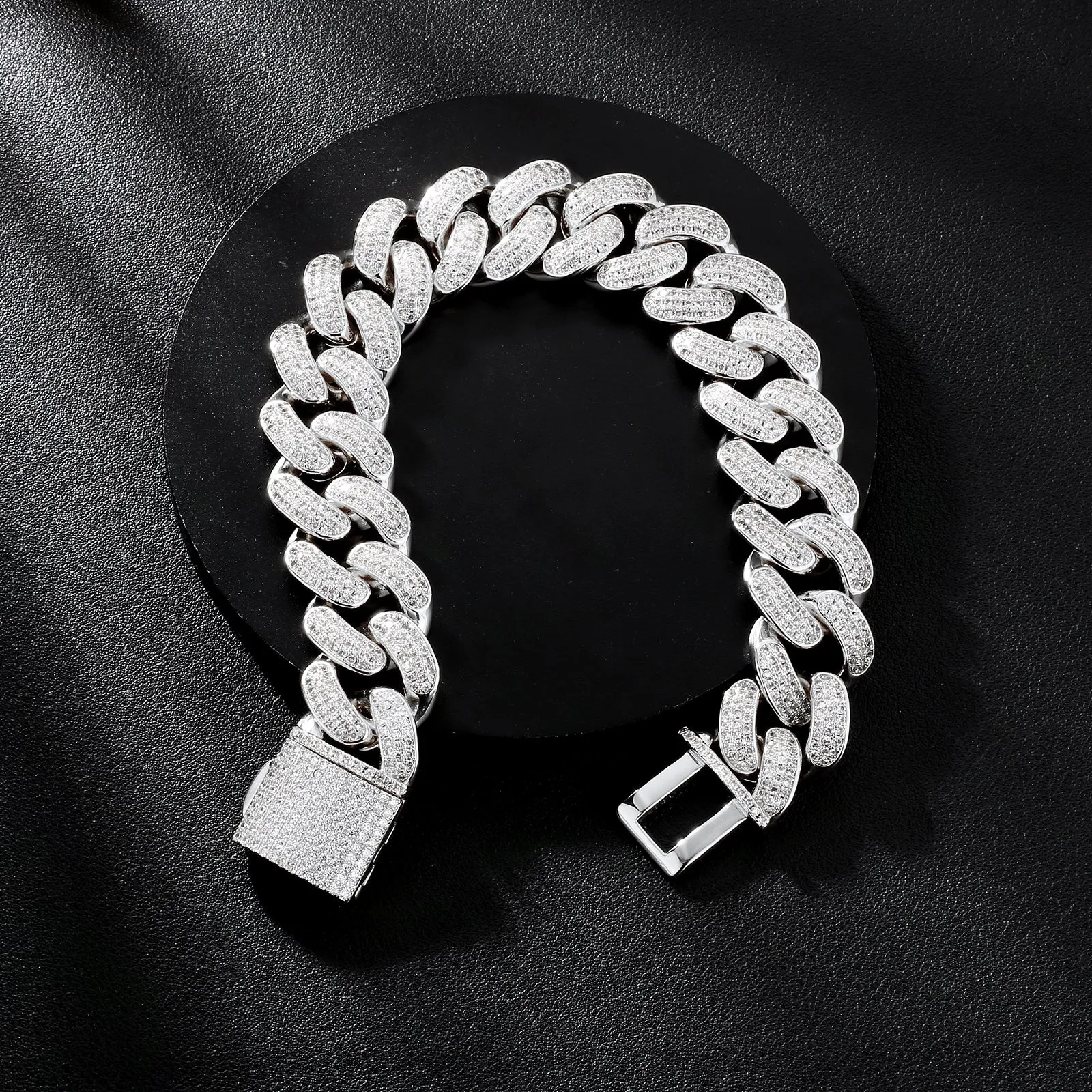 【NEW】18mm Iced Out Diamond Cuban  Bracelet