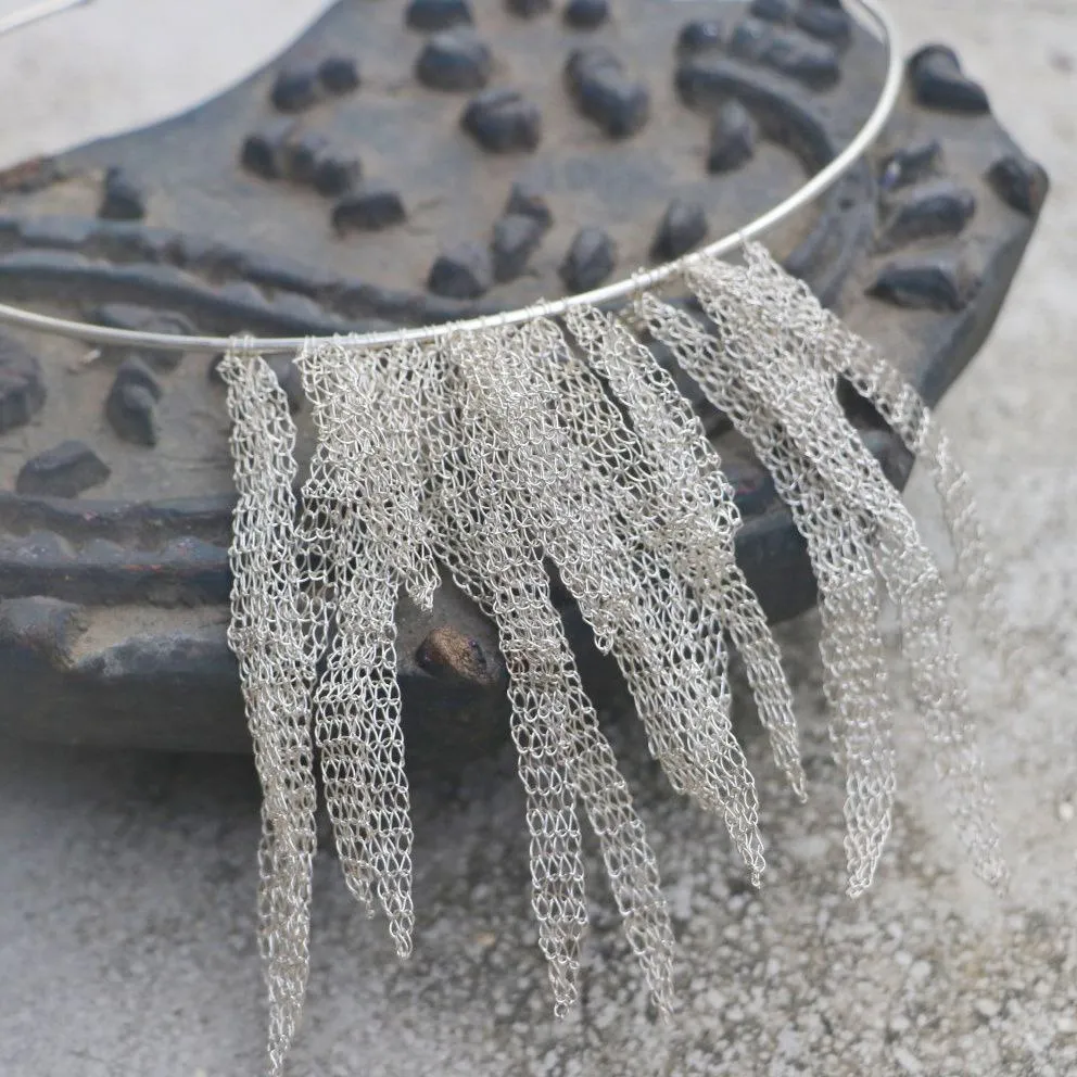 Phylum Leaves Choker