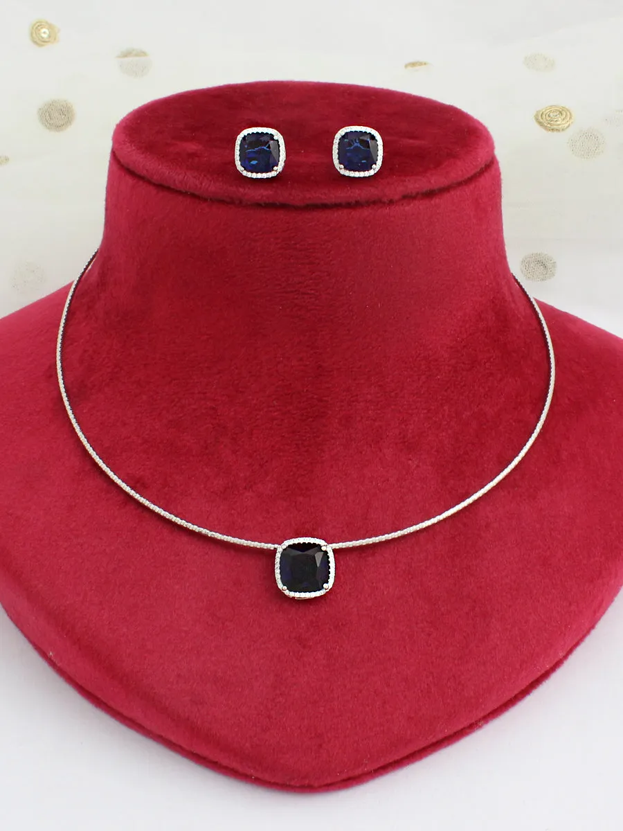 Saina Hasli Necklace Set