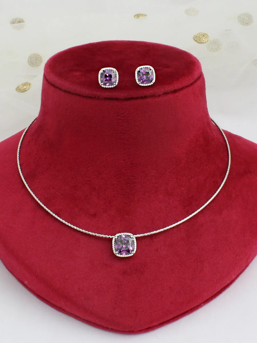 Saina Hasli Necklace Set