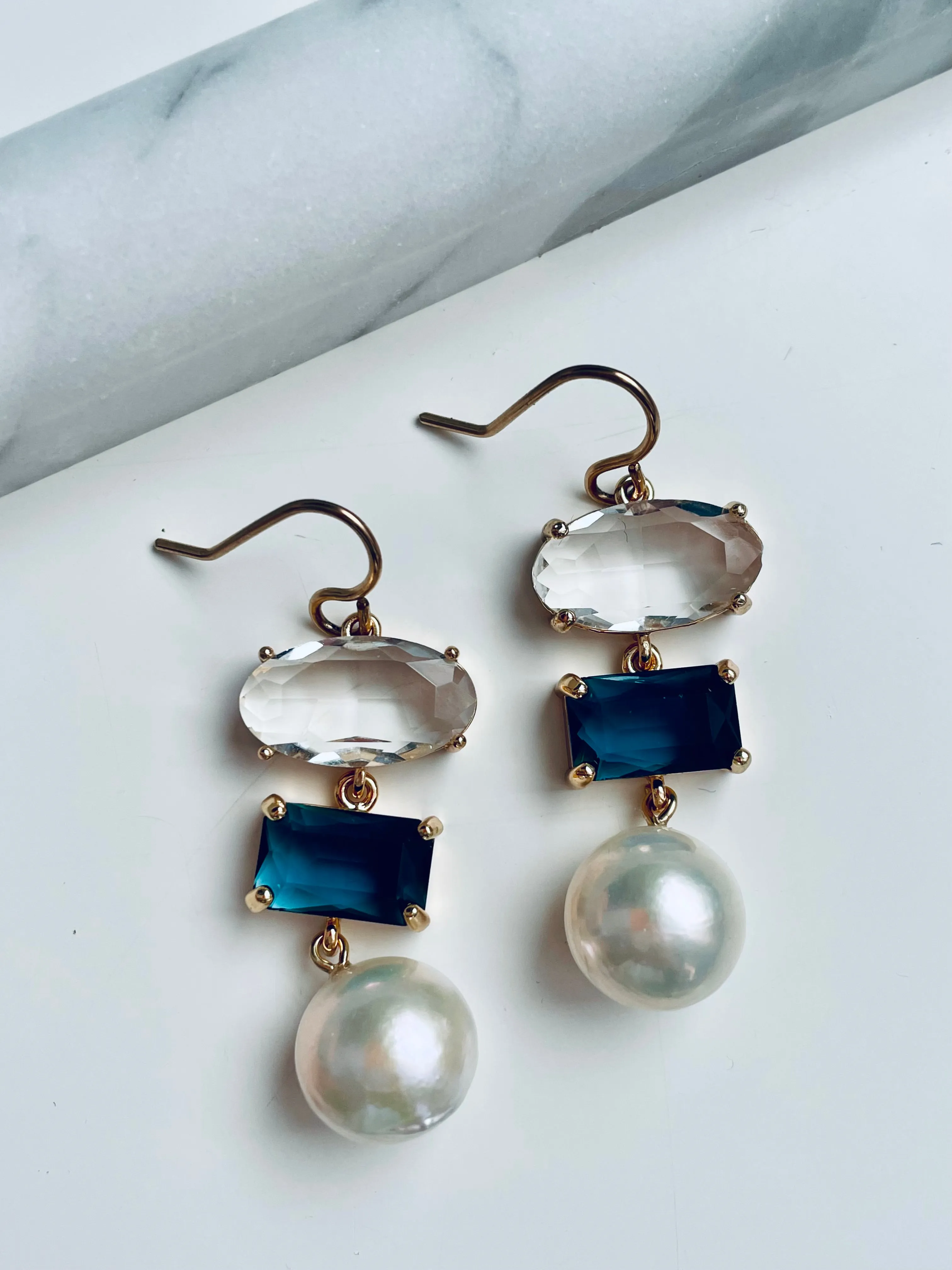 Sapphire hooks