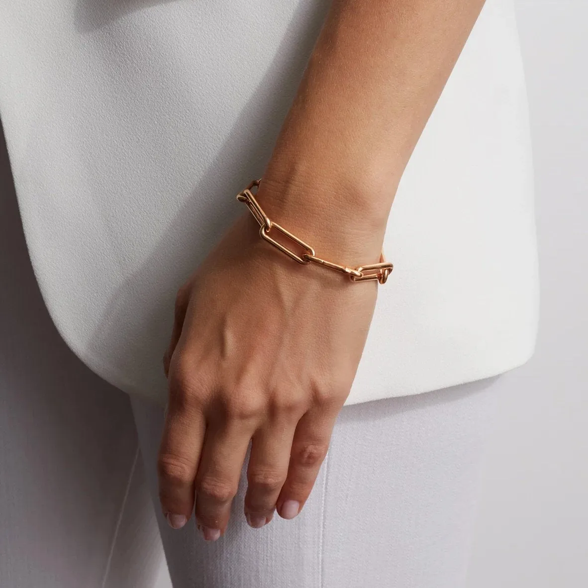 SAXON 18K ELONGATED CHAIN LINK BRACELET